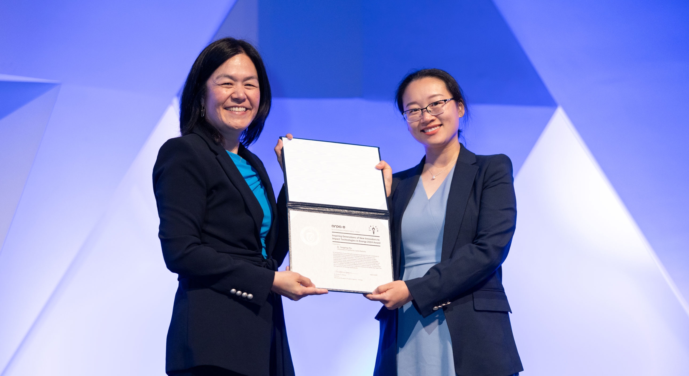 Yangying Zhu Accepting Award