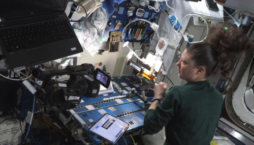 Tracy Dyson conducts experiments in space