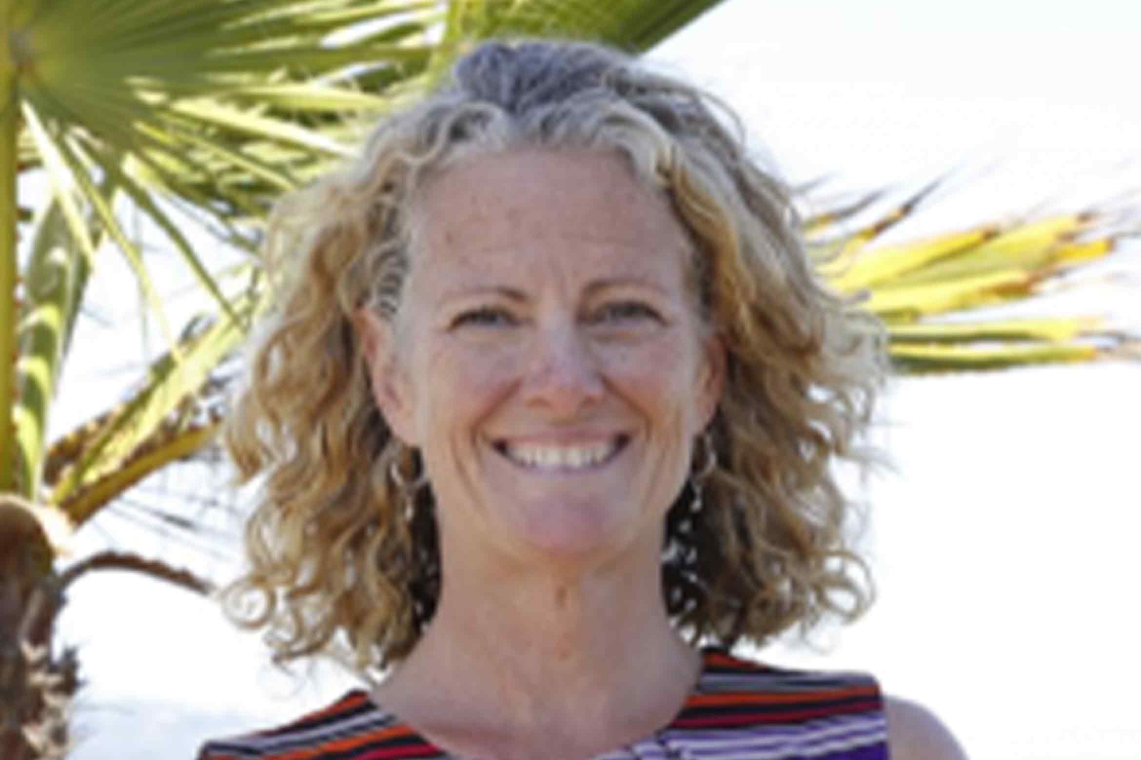 Beth Pruitt headshot